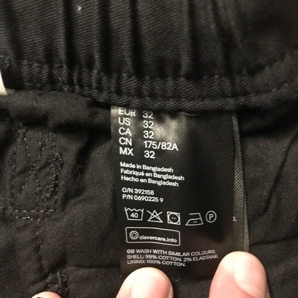 Men’s black skinny pants